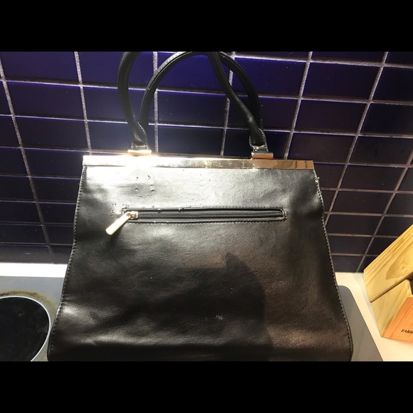 Purse - Picture 2 of 4